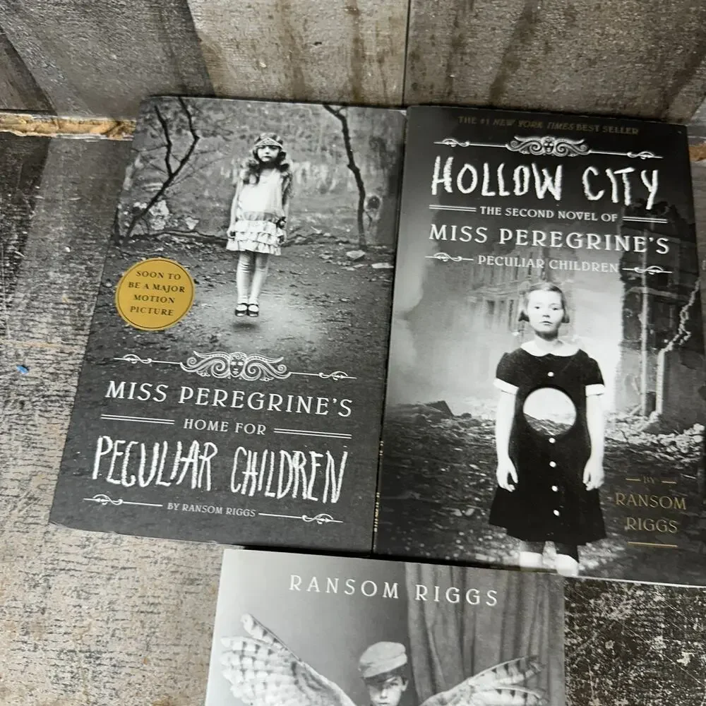 Miss Peregrine’s Home‎ for Peculiar Children set of 3 Lg Format SC Books